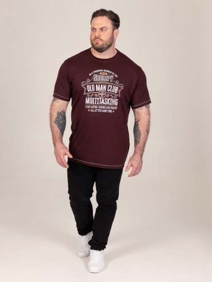 D555 Baldwin Grumpy Old Man Club Print Crew Neck T-shirt Burgundy/ Black Twist - Marškinėliai - Marškinėliai - 2XL-14XL