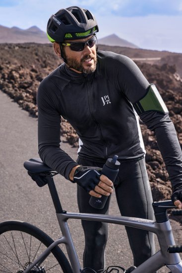 JP1880 Jay-Pi QuickDry Cycling Jacket Black - Sportiniai drabuziai & outdoor - Dideliu dydziu sportiniai drabuziai vyrams