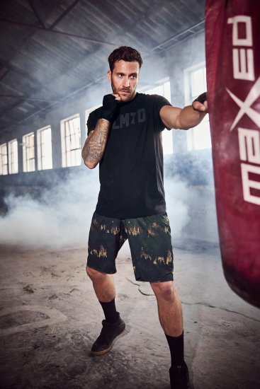 JP1880 Jay-Pi Bermuda QuickDry Mesh Fitness Shorts Khaki - Sportiniai drabuziai & outdoor - Dideliu dydziu sportiniai drabuziai vyrams