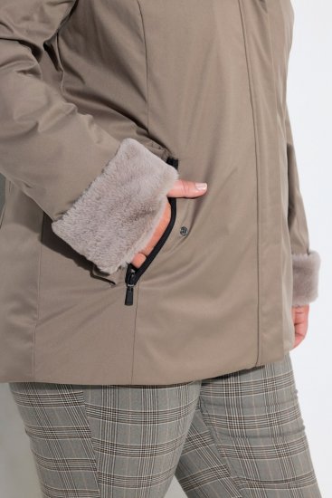 Ulla Popken 850509 Dirbtinio kailio striukė Taupe - Striukės - Didelių dydžių striukės moterims
