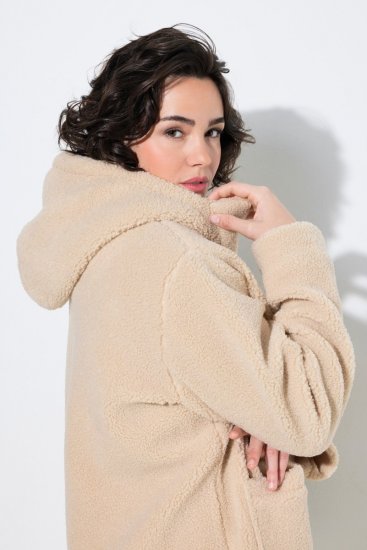Ulla Popken 850589 Teddy striukė Kreminė balta - Striukės - Didelių dydžių striukės moterims