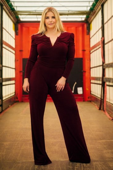 Ulla Popken 855622 Kombinezonas ilgomis rankovėmis su V formos iškirpte Vyno raudona - Jumpsuit - Kombinezonai Dideliais Dydžiais