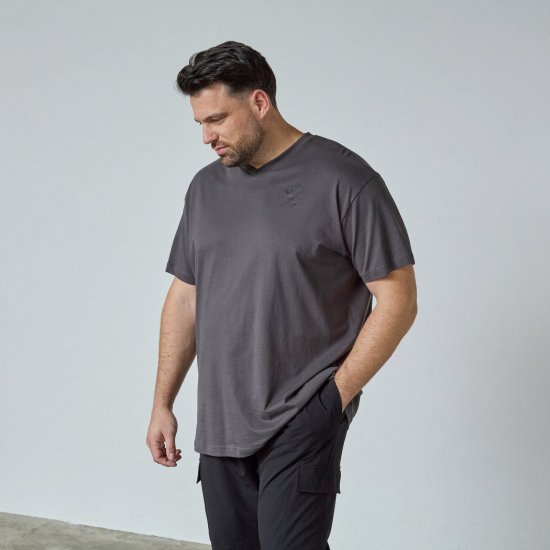 North Latitude Alpine Club T-Shirt Pilka/Charcoal - Marškinėliai - Marškinėliai - 2XL-14XL