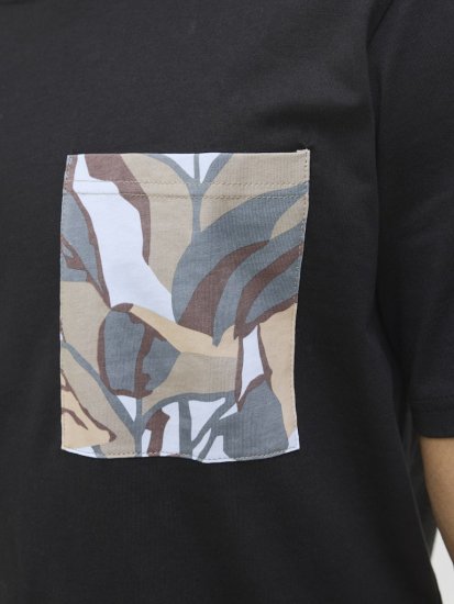  Jack & Jones Tavira Aop Pocket Crew Neck T-Shirt Black - Marškinėliai - Marškinėliai - 2XL-14XL