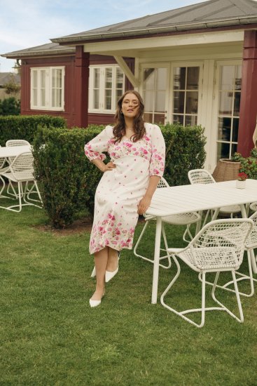 Kaffe Curve Rosa Midi Dress White Rose Border Flower - Suknelės - 