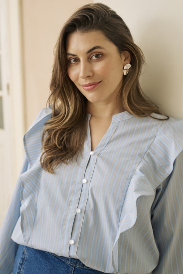 Kaffe Curve Lenia Flounce Shirt Powder Blue Stripe - Laisvi marškinėliai - 