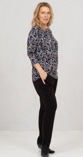 Scandinavian Caramel Tiny Flower Petals Blouse Light Blue - Spausdinti marškinėliai moterims - 